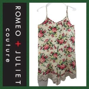 Romeo + Juliet Couture Floral / Lace Romper
